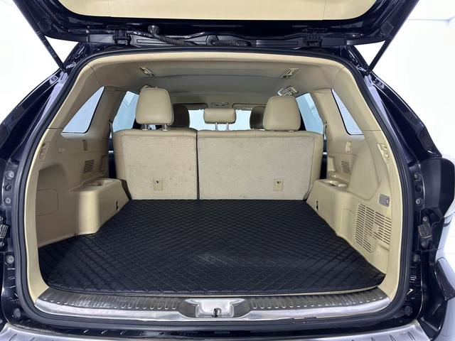 Toyota Highlander 2017 2.0T Version élite à deux roues motrices 5 Siège extérieur photo 6 Toyota Highlander 2017 2.0T Version élite à deux roues motrices 5 Siège extérieur photo 6
