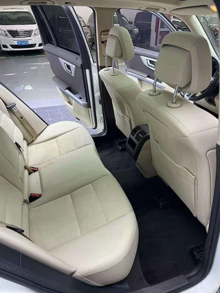 Mercedes-Benz GLK-Class 2015 GLK 300 4MATIC Estilo de moda Versión extrema interior foto 8 Mercedes-Benz GLK-Class 2015 GLK 300 4MATIC Estilo de moda Versión extrema interior foto 8