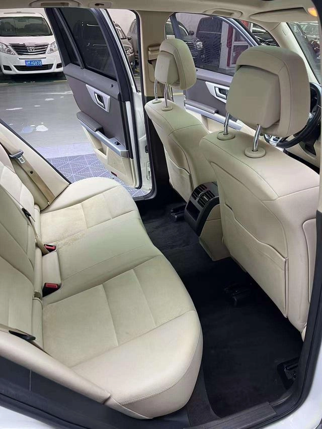 Mercedes-Benz GLK-Class 2015 GLK 300 4MATIC Estilo de moda Versión extrema interior foto 8 Mercedes-Benz GLK-Class 2015 GLK 300 4MATIC Estilo de moda Versión extrema interior foto 8