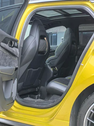 LYNK & CO 03 2019 03 Модификация 2.0TD Автоматический ветроуправляемый вариант экстерьер фото 8 LYNK & CO 03 2019 03 Модификация 2.0TD Автоматический ветроуправляемый вариант экстерьер фото 8
