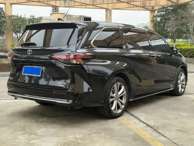 Toyota Sienna 2023 Reforma Doble motor 2.5L Versión de lujo exterior foto 4
