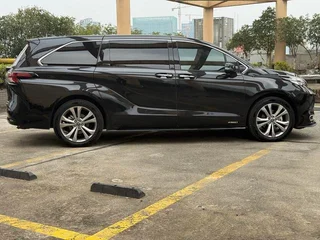 Toyota Sienna 2023 Reforma Doble motor 2.5L Versión de lujo interior foto 16
