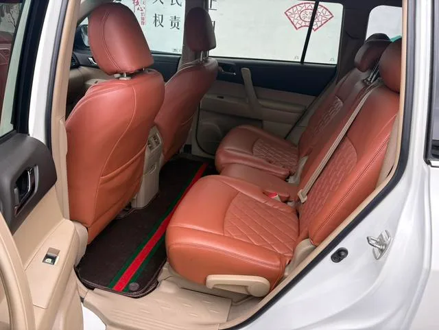 Toyota Highlander 2013 2.7L Two-wheel drive 5 Zijin Edition Seat interior photo 9