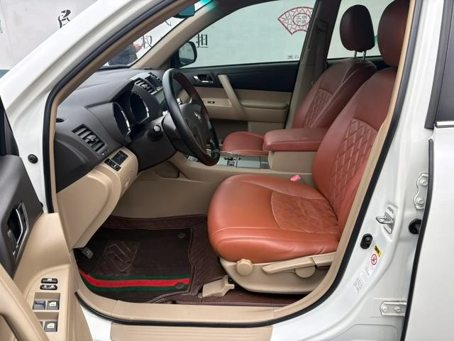 Toyota Highlander 2013 2.7L Two-wheel drive 5 Zijin Edition Seat interior photo 11