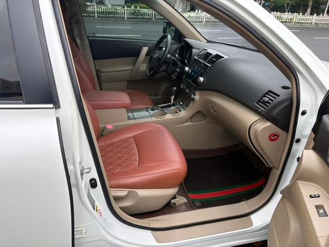 Toyota Highlander 2013 2.7L Two-wheel drive 5 Zijin Edition Seat interior photo 14
