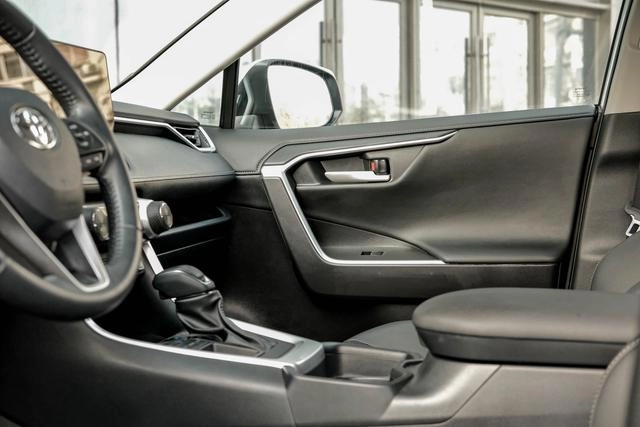 Toyota Wildlander 2024 2.0L Tracción a dos ruedas de lujo PLUS Edición interior foto 15