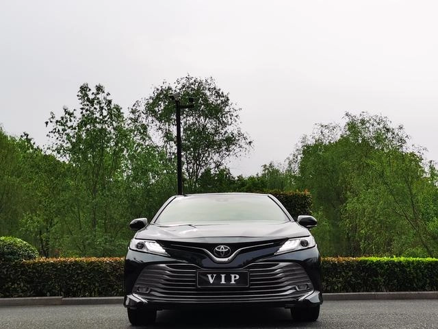 Toyota Camry 2018 2.5G Version de luxe extérieur photo 2 Toyota Camry 2018 2.5G Version de luxe extérieur photo 2