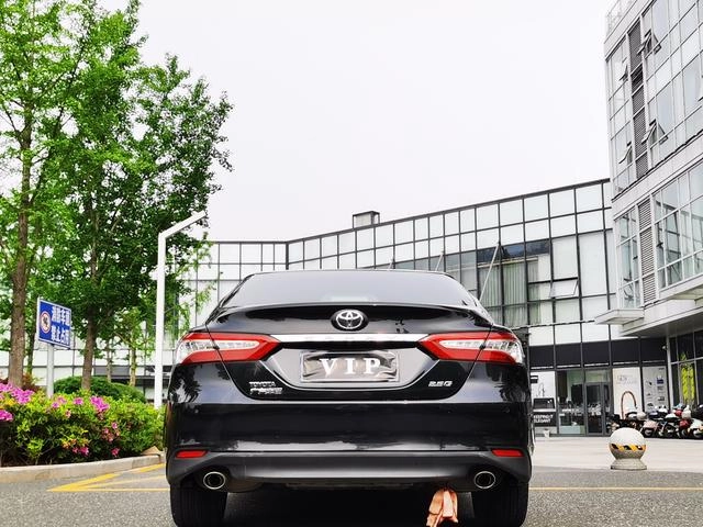 Toyota Camry 2018 2.5G Version de luxe extérieur photo 7 Toyota Camry 2018 2.5G Version de luxe extérieur photo 7