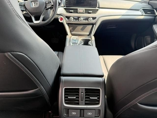 Honda Accord 2022 Afilado Híbrido 2.0L Edición de cuello afilado interior foto 11