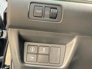 Honda Accord 2022 Afilado Híbrido 2.0L Edición de cuello afilado interior foto 17