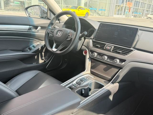Honda Accord 2022 Afilado Híbrido 2.0L Edición de cuello afilado interior foto 18