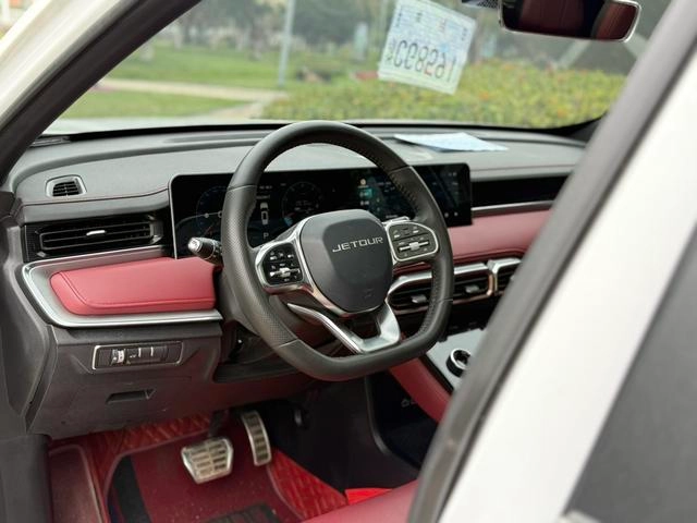 Jetour X70 Plus 2021 1.6T DCT Земля Pro 7 Кресло экстерьер фото 10 Jetour X70 Plus 2021 1.6T DCT Земля Pro 7 Кресло экстерьер фото 10