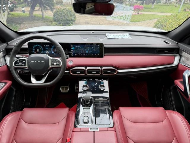 Jetour X70 Plus 2021 1.6T DCT Земля Pro 7 Кресло интерьер фото 17 Jetour X70 Plus 2021 1.6T DCT Земля Pro 7 Кресло интерьер фото 17