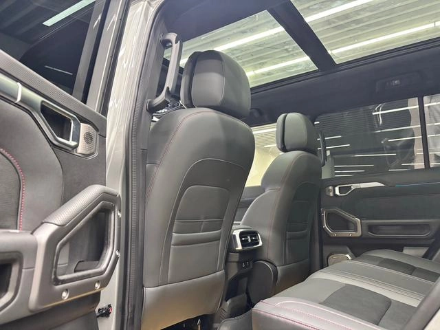 Jetour T2 2023 2.0TD Four-wheel drive Conquer PRO interior photo 14 Jetour T2 2023 2.0TD Four-wheel drive Conquer PRO interior photo 14