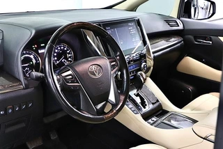 Toyota Alphard 2021 Dual Power 2.5L Premium Edition interior photo 11 Toyota Alphard 2021 Dual Power 2.5L Premium Edition interior photo 11