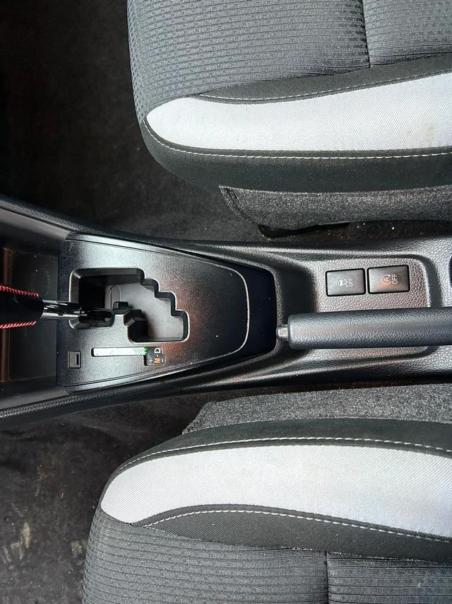 Toyota Yaris L 2021 1.5L CVT Leading Edition interior photo 13 Toyota Yaris L 2021 1.5L CVT Leading Edition interior photo 13
