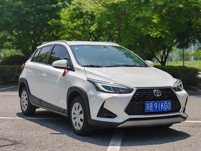 Toyota Yaris L 2022 Vibrant X 1.5L CVT Leading PLUS version exterior photo 3 Toyota Yaris L 2022 Vibrant X 1.5L CVT Leading PLUS version exterior photo 3