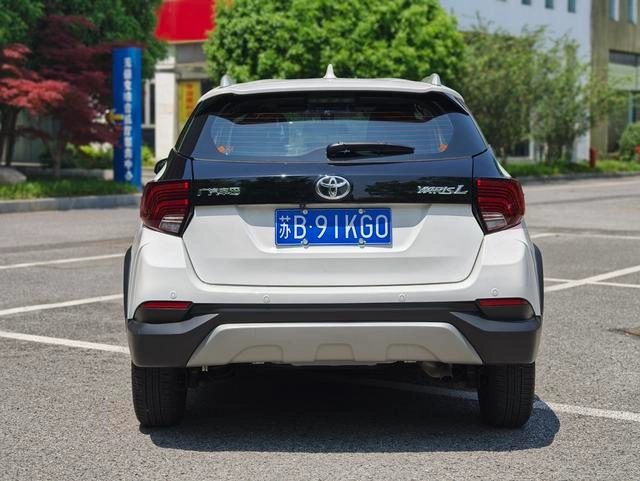 Toyota Yaris L 2022 Vibrant X 1.5L CVT Leading PLUS version exterior photo 6 Toyota Yaris L 2022 Vibrant X 1.5L CVT Leading PLUS version exterior photo 6