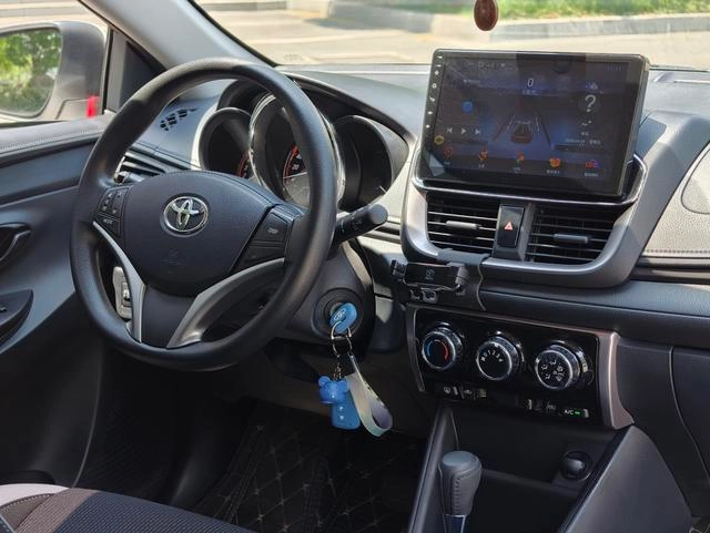 Toyota Yaris L 2022 Vibrant X 1.5L CVT Leading PLUS version interior photo 11 Toyota Yaris L 2022 Vibrant X 1.5L CVT Leading PLUS version interior photo 11