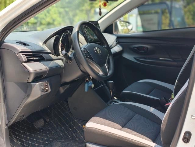Toyota Yaris L 2022 Vibrant X 1.5L CVT Leading PLUS version interior photo 14 Toyota Yaris L 2022 Vibrant X 1.5L CVT Leading PLUS version interior photo 14