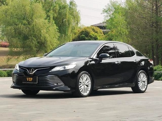 Toyota Camry 2018 2.5G Роскошная версия