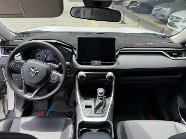 Toyota Wildlander 2021 2.0L Two-wheel drive luxury edition interior photo 9