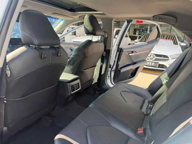 Toyota Camry 2022 2.0GVP Leading Edition interior photo 9 Toyota Camry 2022 2.0GVP Leading Edition interior photo 9