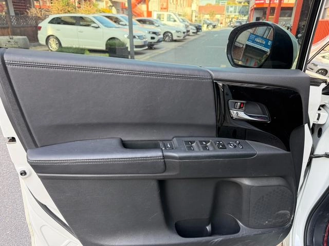 Honda Elysion 2019 2.0L Sharp Hybrid Deluxe Edition exterior photo 8 Honda Elysion 2019 2.0L Sharp Hybrid Deluxe Edition exterior photo 8