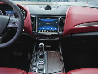 Maserati Levante 2018 3.0T 350Hp Version standard intérieur photo 12 Maserati Levante 2018 3.0T 350Hp Version standard intérieur photo 12
