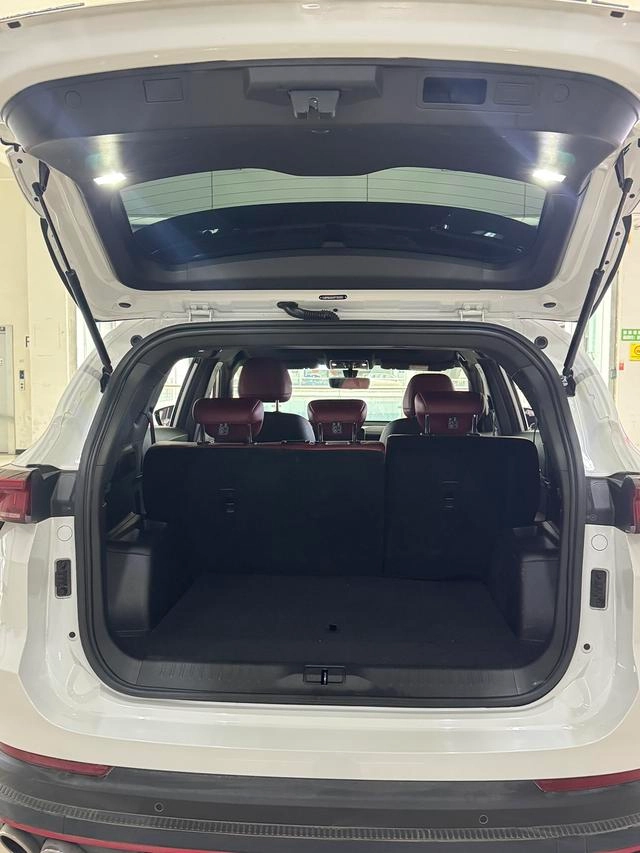 Jetour X70 PRO 2024 1.6TD DCT Smart Sharing 5 seat interior photo 9 Jetour X70 PRO 2024 1.6TD DCT Smart Sharing 5 seat interior photo 9