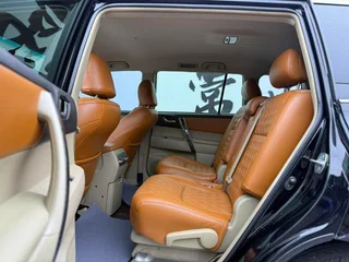 Toyota Highlander 2012 2.7L Deux roues motrices 7 Édition Élite du siège extérieur photo 7 Toyota Highlander 2012 2.7L Deux roues motrices 7 Édition Élite du siège extérieur photo 7