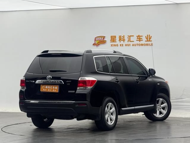 Toyota Highlander 2012 2.7L Deux roues motrices 7 Édition Élite du siège intérieur photo 11 Toyota Highlander 2012 2.7L Deux roues motrices 7 Édition Élite du siège intérieur photo 11