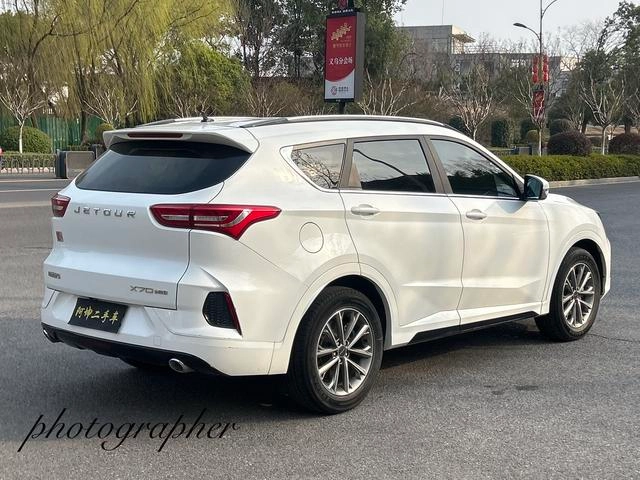 Jetour X70 2020 1.5T DCT Versión Changxing 7 Asiento interior foto 7 Jetour X70 2020 1.5T DCT Versión Changxing 7 Asiento interior foto 7