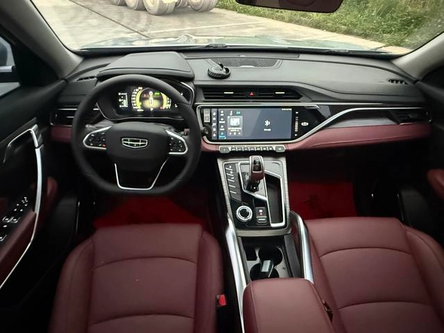 Geely Boyue 2022 Boyue X 1.8TD DCT Type de sagesse extérieur photo 5 Geely Boyue 2022 Boyue X 1.8TD DCT Type de sagesse extérieur photo 5