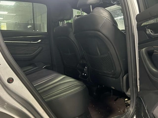 Geely Monjaro 2024 2.0TD DCT EVO Two-wheel drive Changfeng version interior photo 8