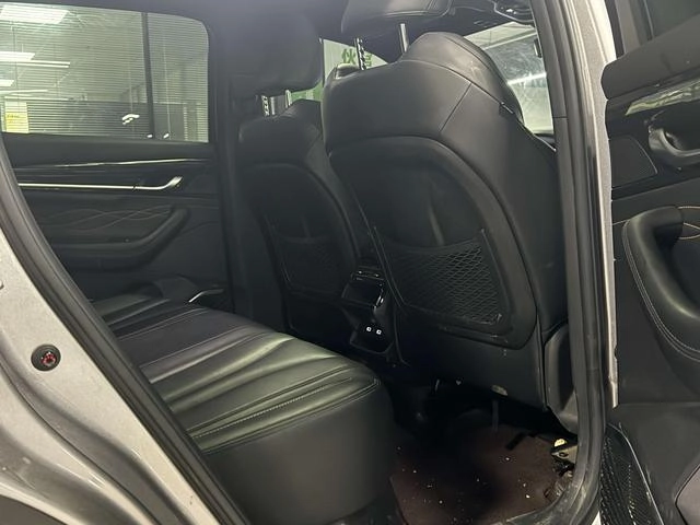 Geely Monjaro 2024 2.0TD DCT EVO Two-wheel drive Changfeng version interior photo 8