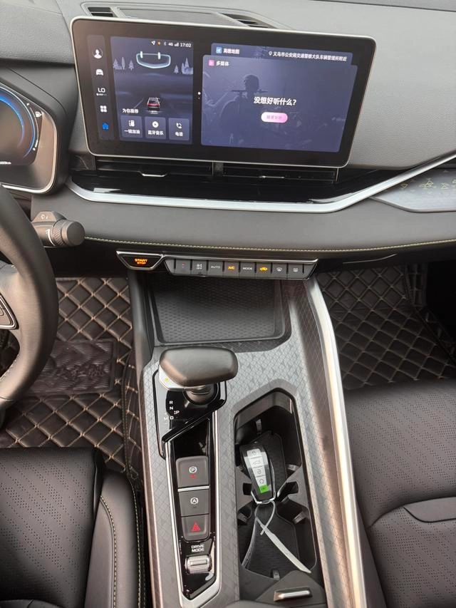 Geely Preface 2023 1.5T Куньлунь-версия интерьер фото 18