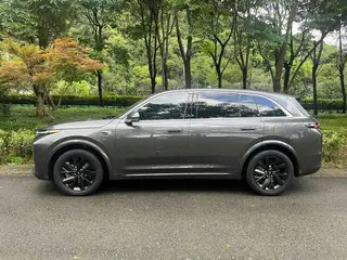 Li Auto L7 2023 Pro Версия интерьер фото 8 Li Auto L7 2023 Pro Версия интерьер фото 8