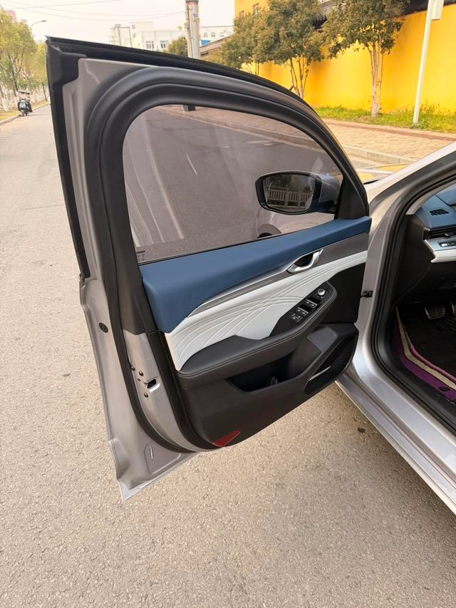 Geely Preface 2023 2.0T Premium Trim exterior photo 7