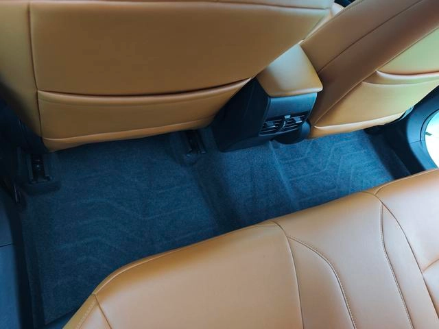 Toyota Corolla 2024 Double téléphone hybride électrique intelligent 1.8L E-CVT Version avant-gardiste intérieur photo 13 Toyota Corolla 2024 Double téléphone hybride électrique intelligent 1.8L E-CVT Version avant-gardiste intérieur photo 13