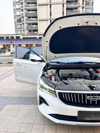 Geely Emgrand 2022 The first 4 Generation 1.5L CVT Flagship exterior photo 7 Geely Emgrand 2022 The first 4 Generation 1.5L CVT Flagship exterior photo 7