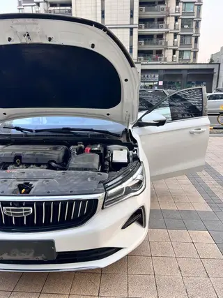 Geely Emgrand 2022 The first 4 Generation 1.5L CVT Flagship exterior photo 8 Geely Emgrand 2022 The first 4 Generation 1.5L CVT Flagship exterior photo 8