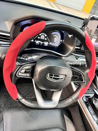 Geely Emgrand 2022 The first 4 Generation 1.5L CVT Flagship interior photo 11 Geely Emgrand 2022 The first 4 Generation 1.5L CVT Flagship interior photo 11