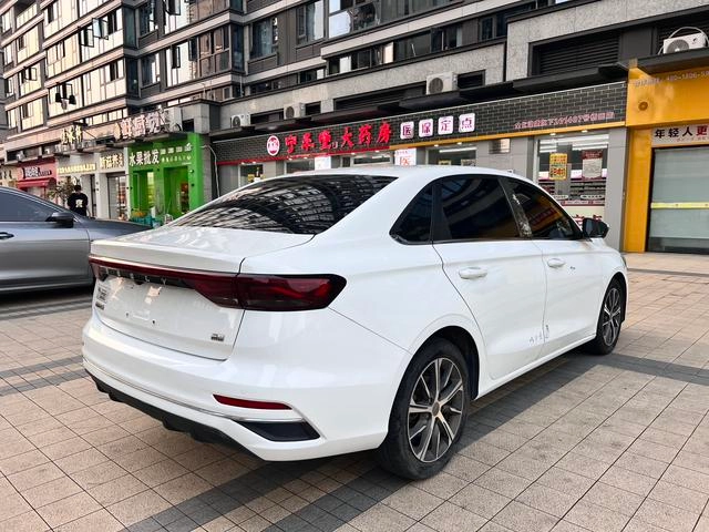 Geely Emgrand 2022 The first 4 Generation 1.5L CVT Flagship interior photo 20 Geely Emgrand 2022 The first 4 Generation 1.5L CVT Flagship interior photo 20