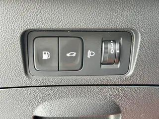 Changan CS75 Plus 2023 Third generation 1.5T Automatic pilot type interior photo 18 Changan CS75 Plus 2023 Third generation 1.5T Automatic pilot type interior photo 18