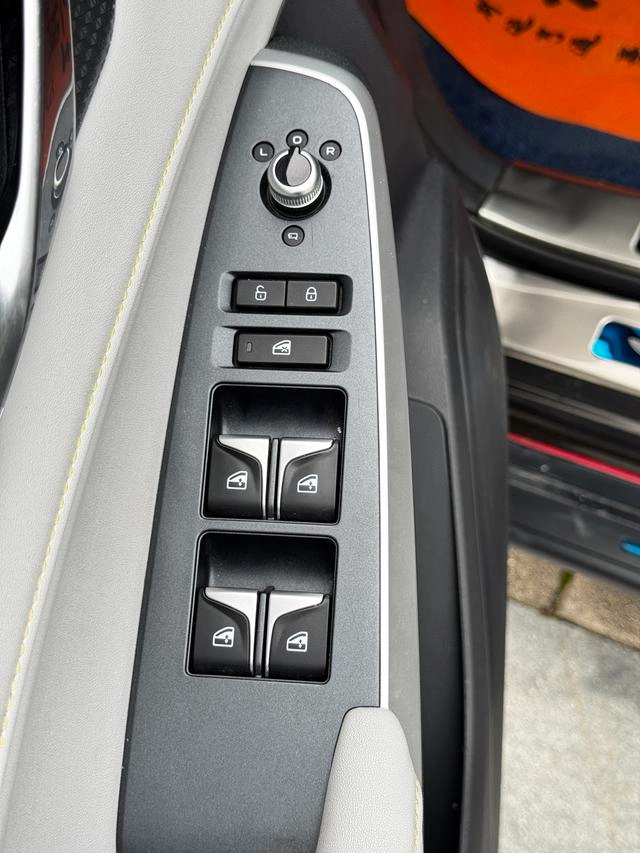 Changan CS75 Plus 2023 Third generation 1.5T Automatic pilot type interior photo 19 Changan CS75 Plus 2023 Third generation 1.5T Automatic pilot type interior photo 19
