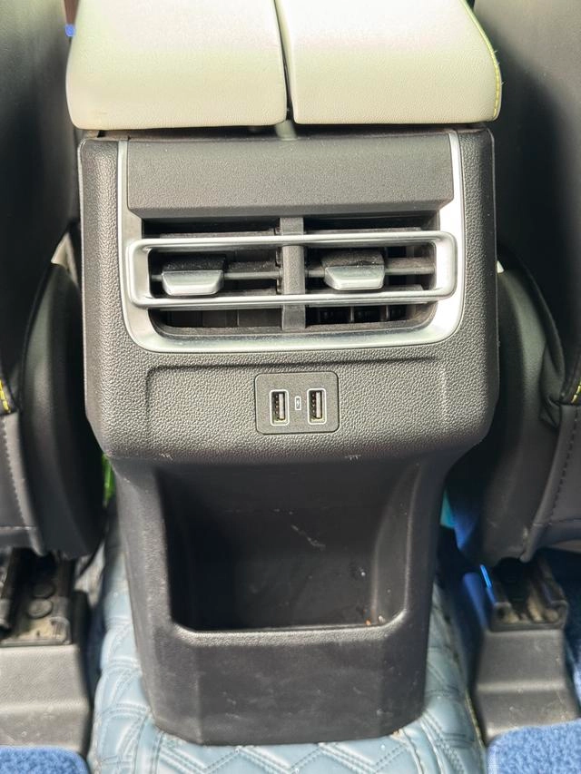 Changan CS75 Plus 2023 Third generation 1.5T Automatic pilot type interior photo 20 Changan CS75 Plus 2023 Third generation 1.5T Automatic pilot type interior photo 20