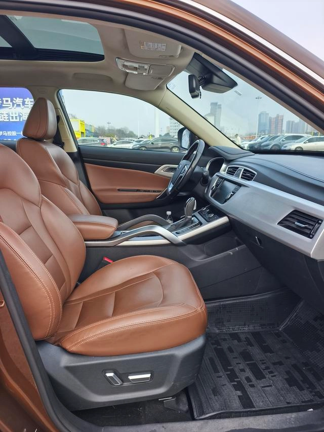 Geely Boyue 2016 1.8TD Automatic four-wheel drive smart model interior photo 11