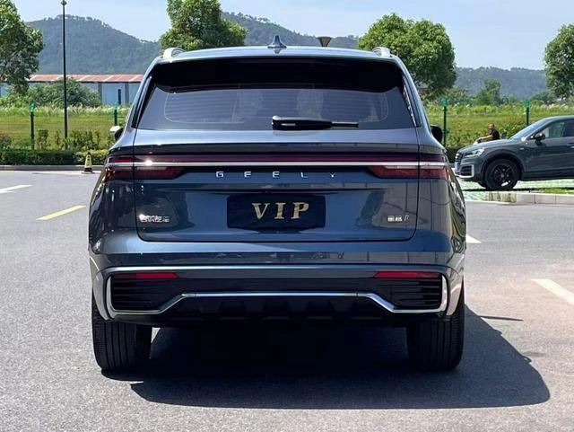 Geely Monjaro 2024 2.0TD Versión en la nube de tracción en dos ruedas automática de alta potencia interior foto 8