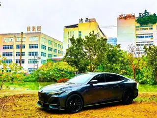 Changan UNI-V 2022 1.5T Versión deportiva